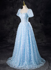 Vestido de fiesta azul claro de encaje con mangas cortas y corte A 