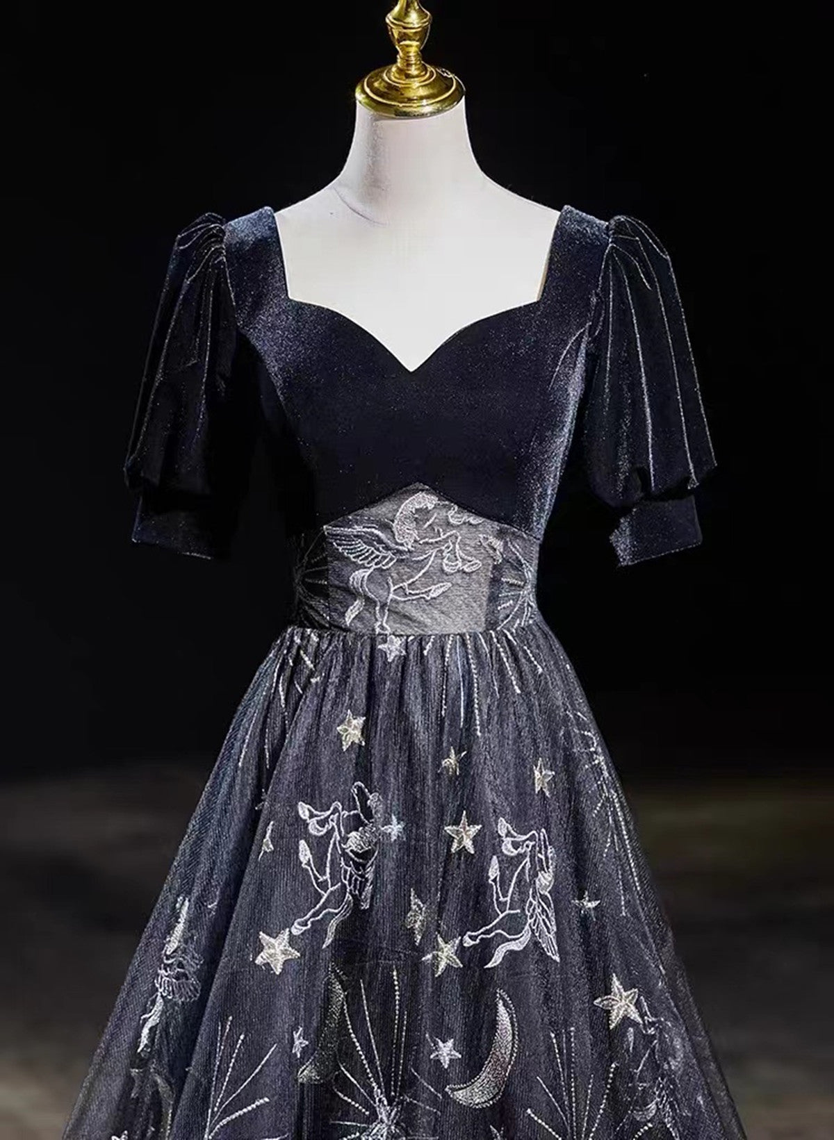 Hermoso vestido de fiesta negro sencillo de corte A hasta el suelo 