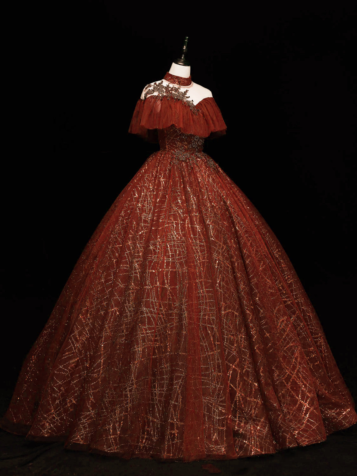 Vestido de fiesta de tul con escote alto en color rojo vino para dulces 16 
