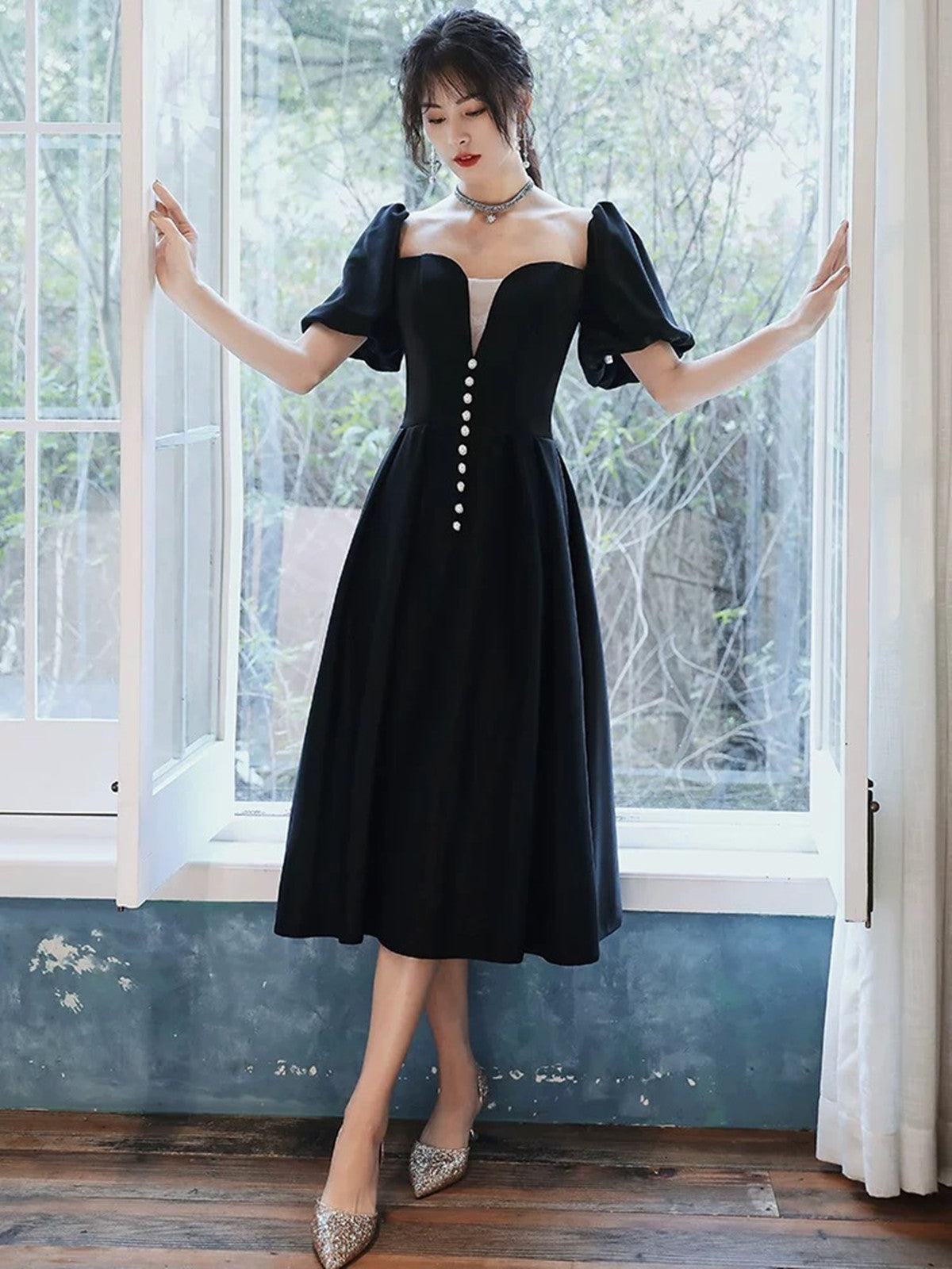 Black Velvet Tea Length Short Sleeves Wedding Party Dress