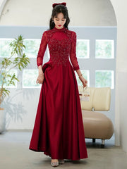 Vestido de fiesta de tul con corte en A y mangas largas en satén rojo vino 