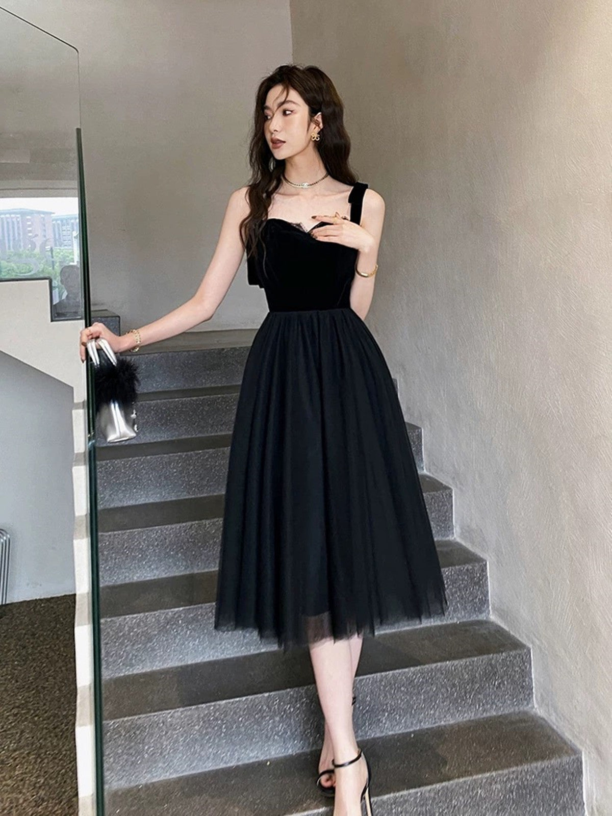 Black Tulle and Velvet Straps Knee Length Homecoming Dress