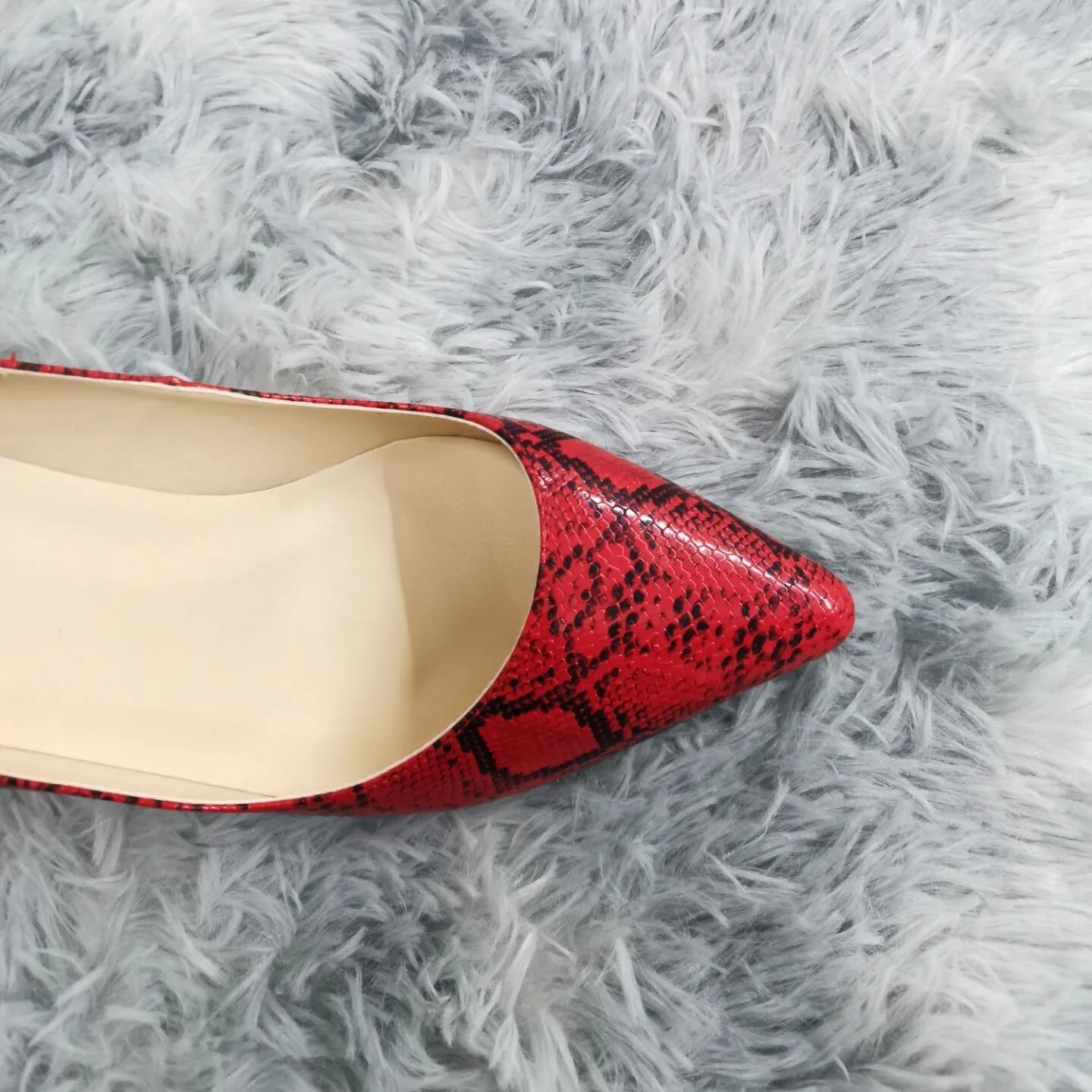 13 Style Large Pumps Classic Sexy Pointed Toe 9cm mid High Heels Pumps Faux Black red Office Party Wedding Shoes