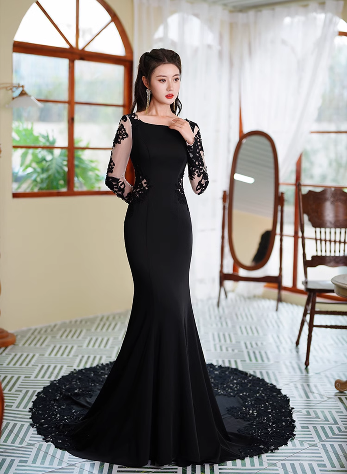 Black Mermaid Long Sleeves with Lace Wedding Party Dress