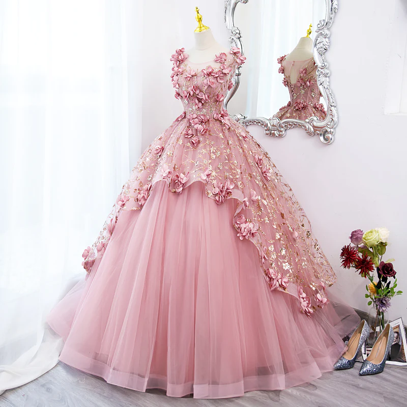 Vestido de quinceañera con escote redondo y flores rosas hasta el suelo 
