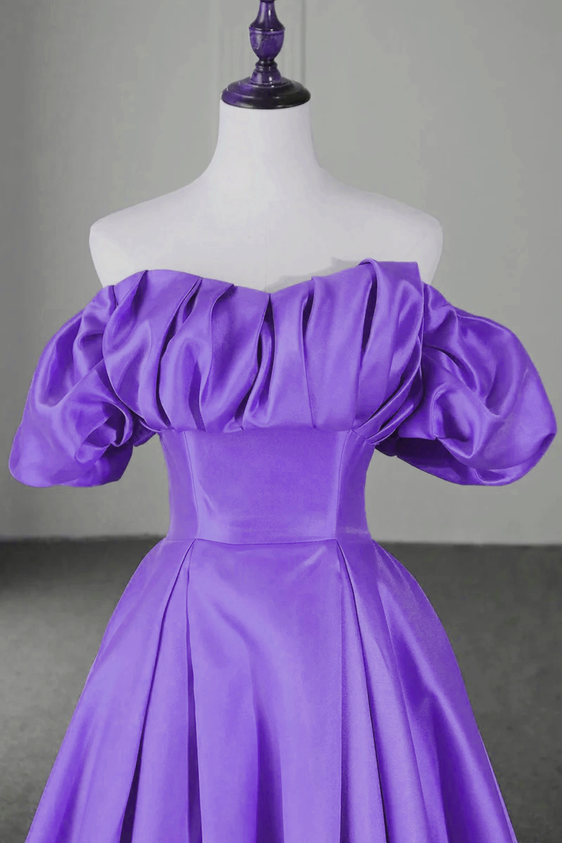 Vestido de fiesta de satén con escote en forma de corazón y cordones 