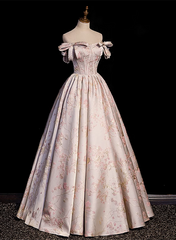 Vestido largo de fiesta floral con hombros descubiertos y estampado rosa 