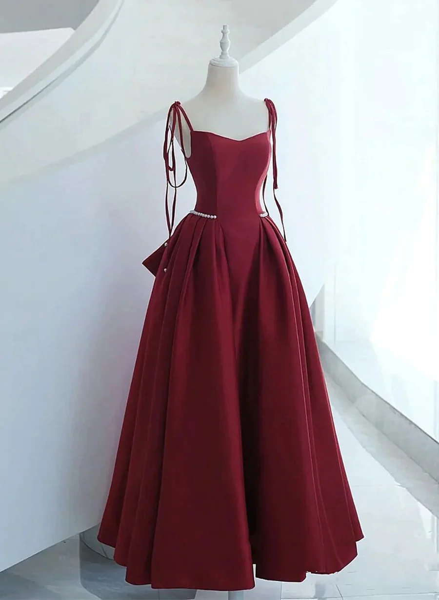 Vestido de fiesta largo con tirantes de satén rojo vino 