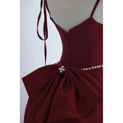 Vestido de fiesta largo con tirantes de satén rojo vino 