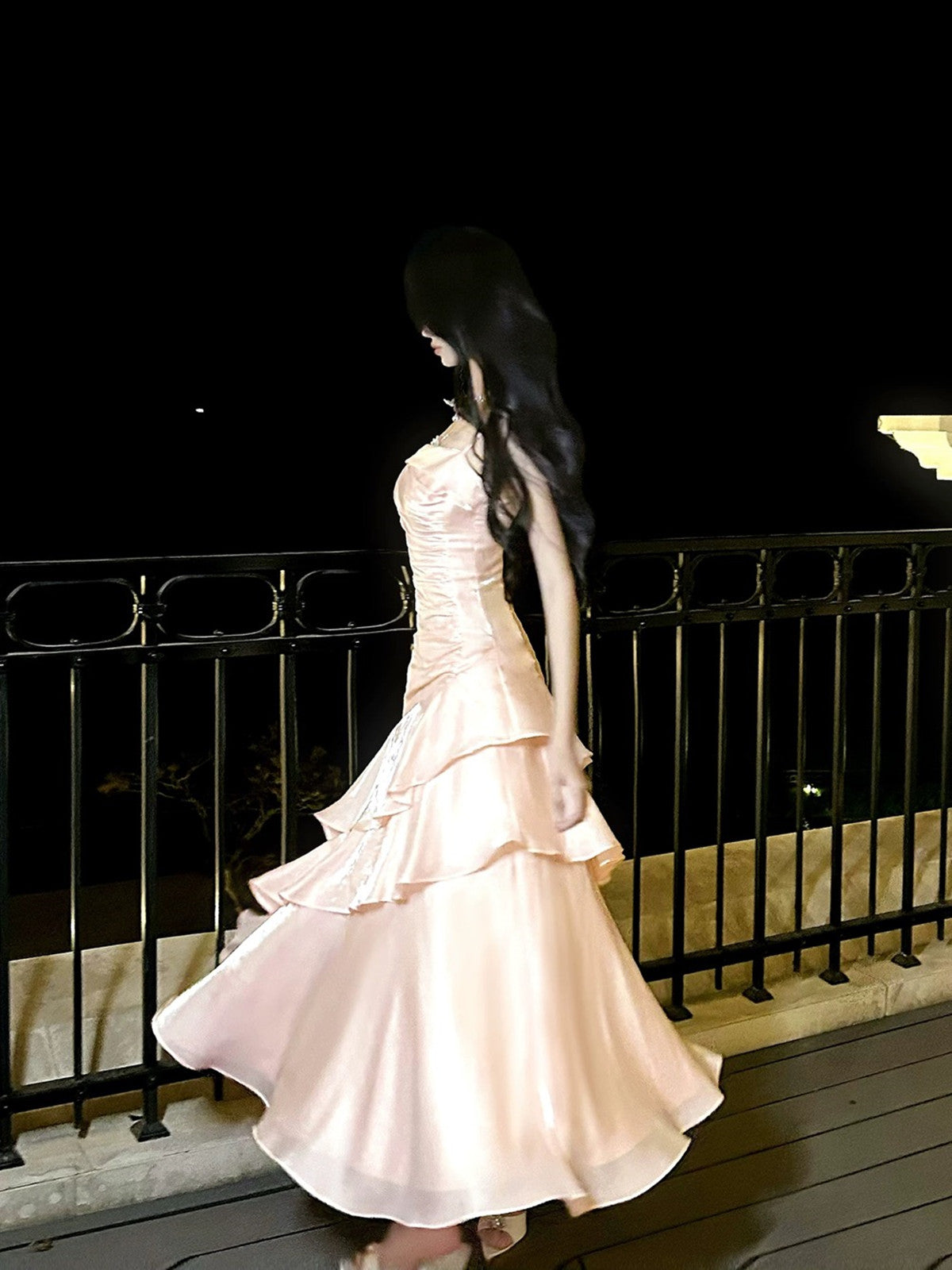 Vestido largo de fiesta de satén con tirantes de sirena rosa 