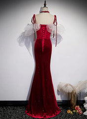Hermoso vestido de fiesta largo estilo sirena de terciopelo rojo vino 