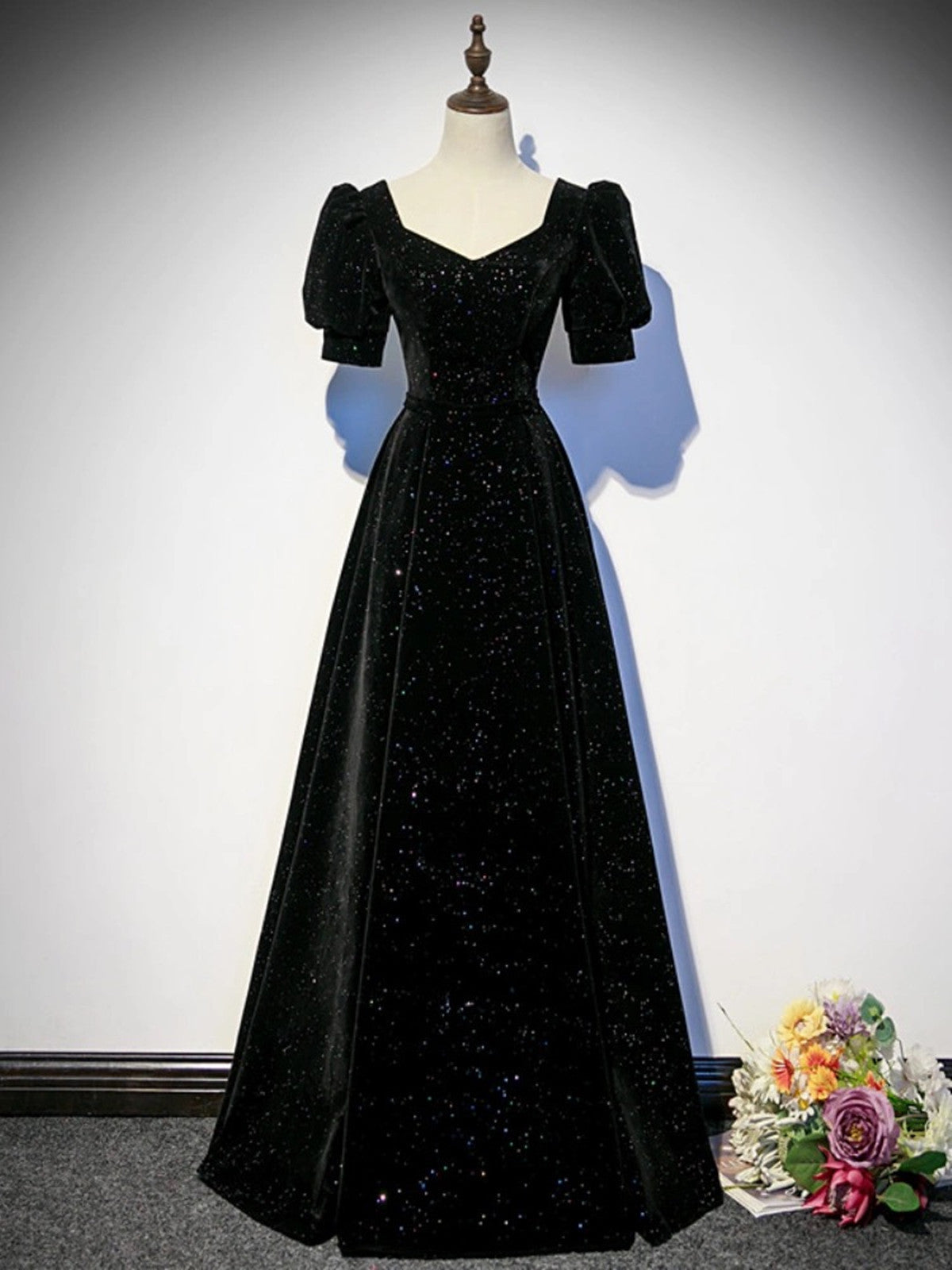A-line Black Shiny Velvet Short Sleeves Prom Dress