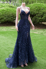 Vestido de fiesta azul marino con tirantes de sirena y escote en V 