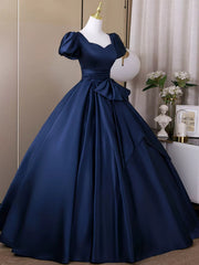 Vestido de fiesta azul marino de satén con escote en forma de A y mangas cortas 