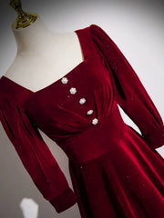 Vestido de fiesta rojo vino con mangas largas y corte A hasta el suelo 