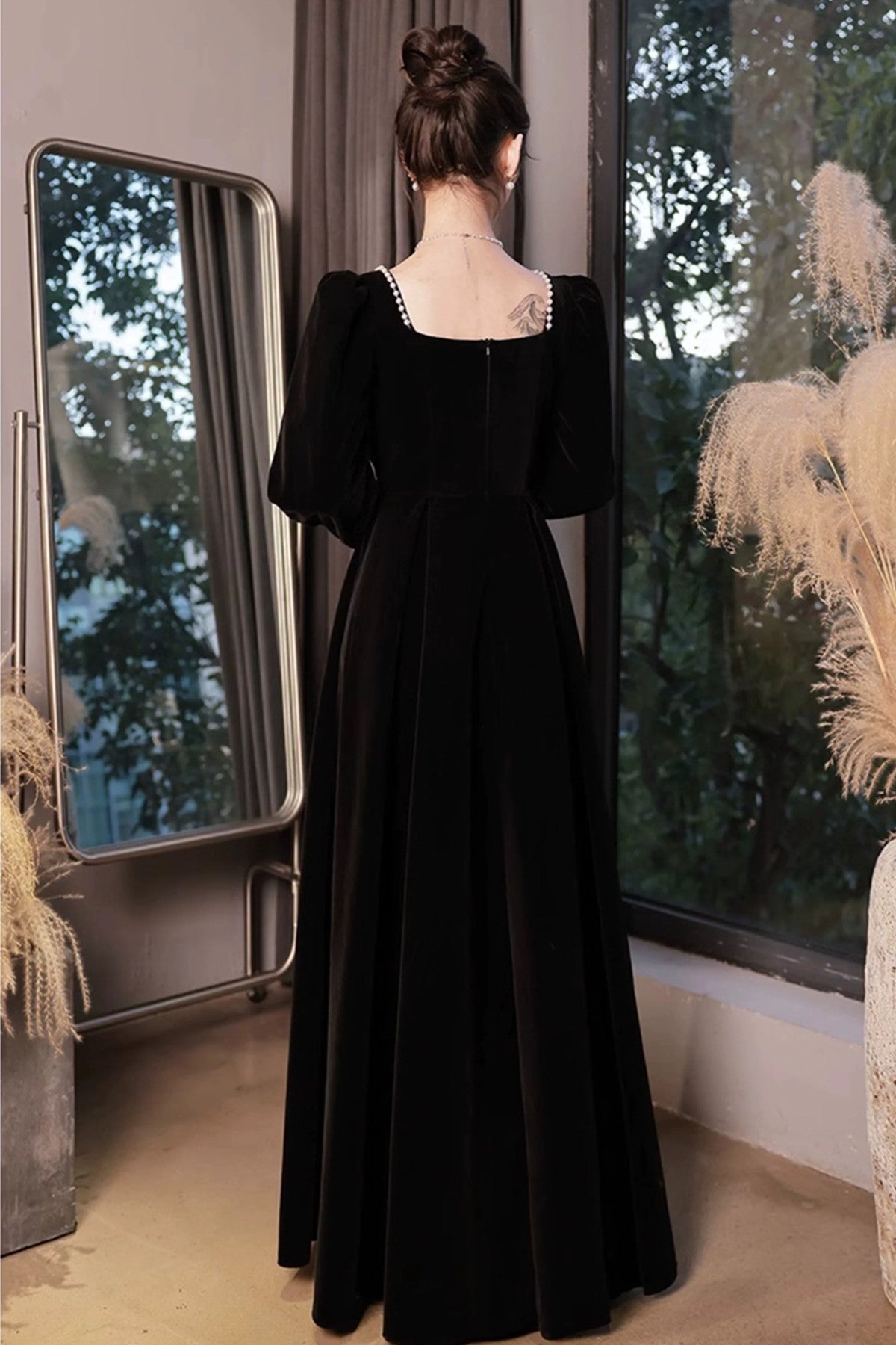 A-line Black Velvet Long Sleeves Simple Style Prom Dress