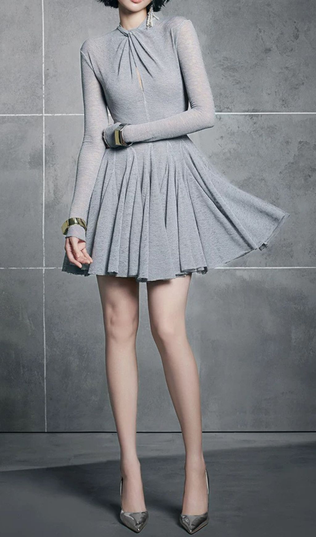 Hanako Chic Grey Long Sleeve Mini Dress
