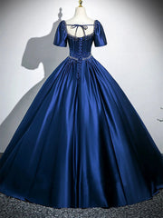 Vestido de fiesta de satén azul marino con escote en forma de corazón y perlas, mangas cortas 