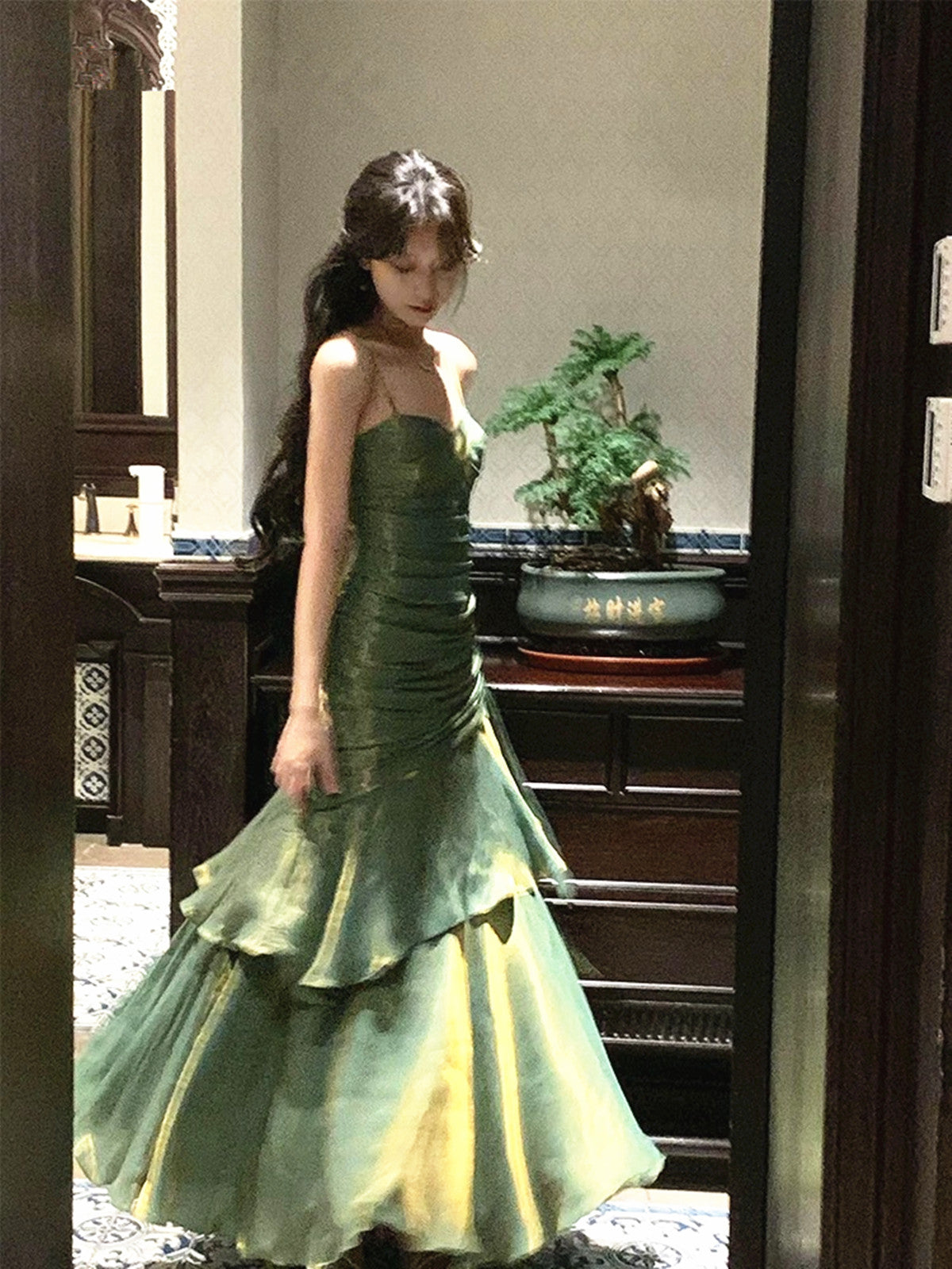 Charming Green Satin Straps Long Layers Evening Dress