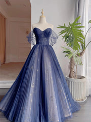 Precioso vestido de fiesta azul de corte A con escote en forma de corazón y hombros descubiertos 