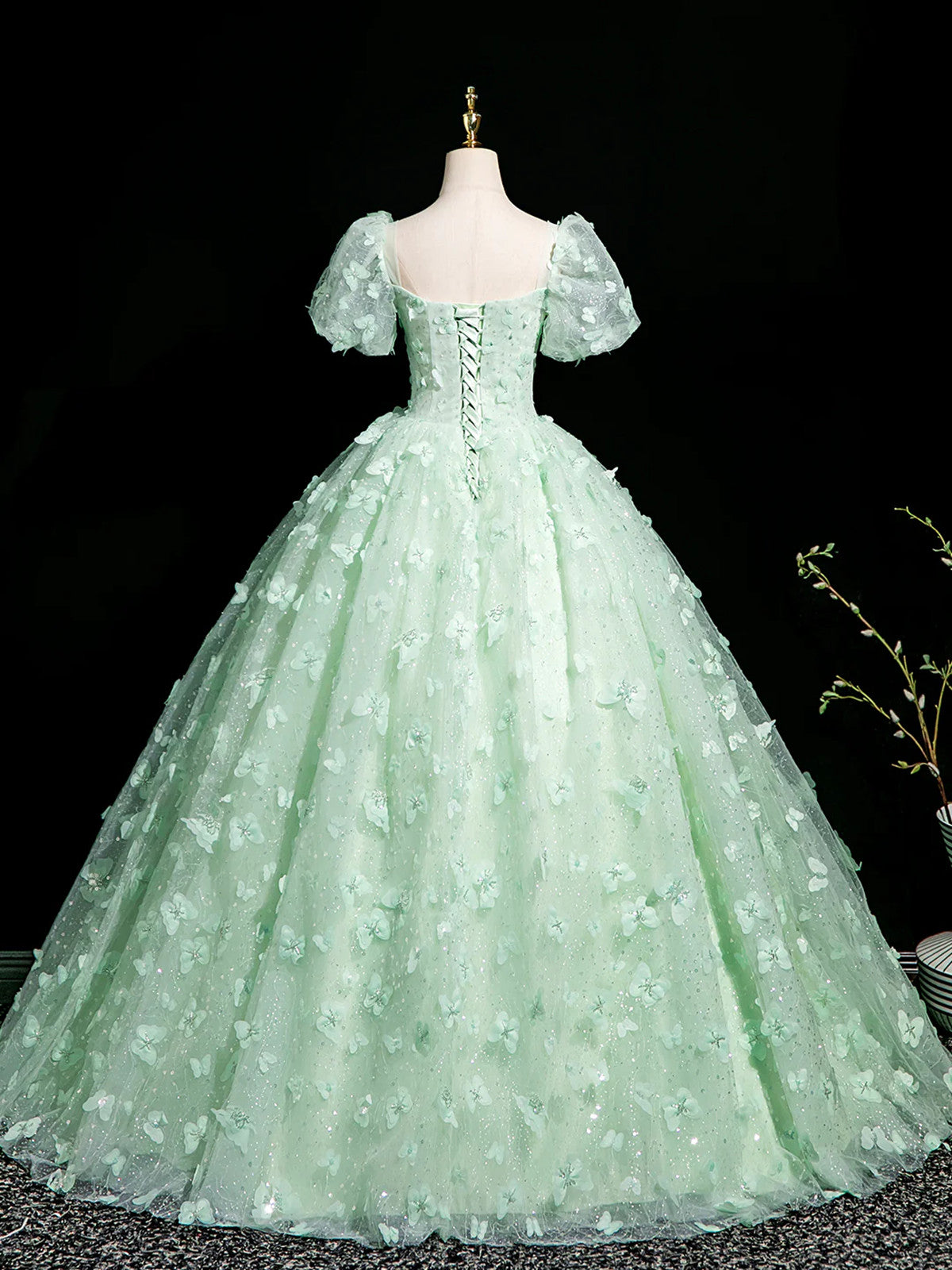 Vestido de noche largo formal con escote en forma de corazón y encaje verde 