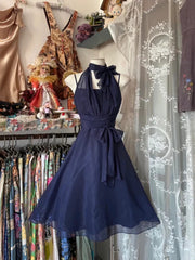 Vestido de fiesta azul marino de corte A hasta la rodilla 