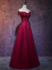 Hermoso vestido de fiesta largo de tul rojo vino con escote en forma de corazón 