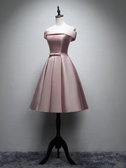 Vestido de fiesta con cordones y hombros descubiertos de satén rosa 