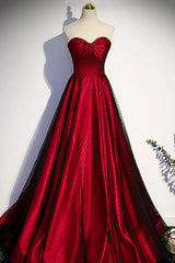 Precioso vestido de fiesta negro y rojo con escote en forma de corazón y hombros descubiertos 