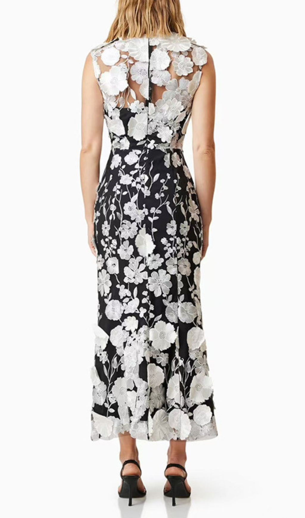 Cessair Enchanting Sky Blue 3D Floral Appliqu Sleeveless Midi Dress