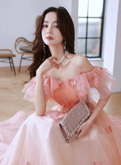 Vestido de fiesta rosa de tul con hombros descubiertos y cuentas en forma de A 