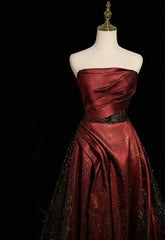 Vestido formal de satén negro y rojo vino con hombros descubiertos 