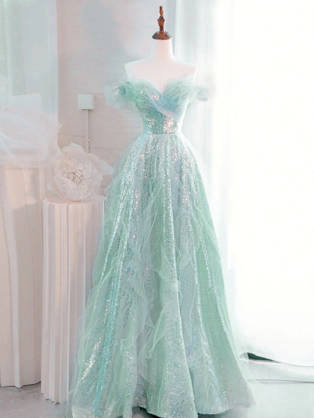 A-line Mint Green Tulle and Sequins Long Prom Dress