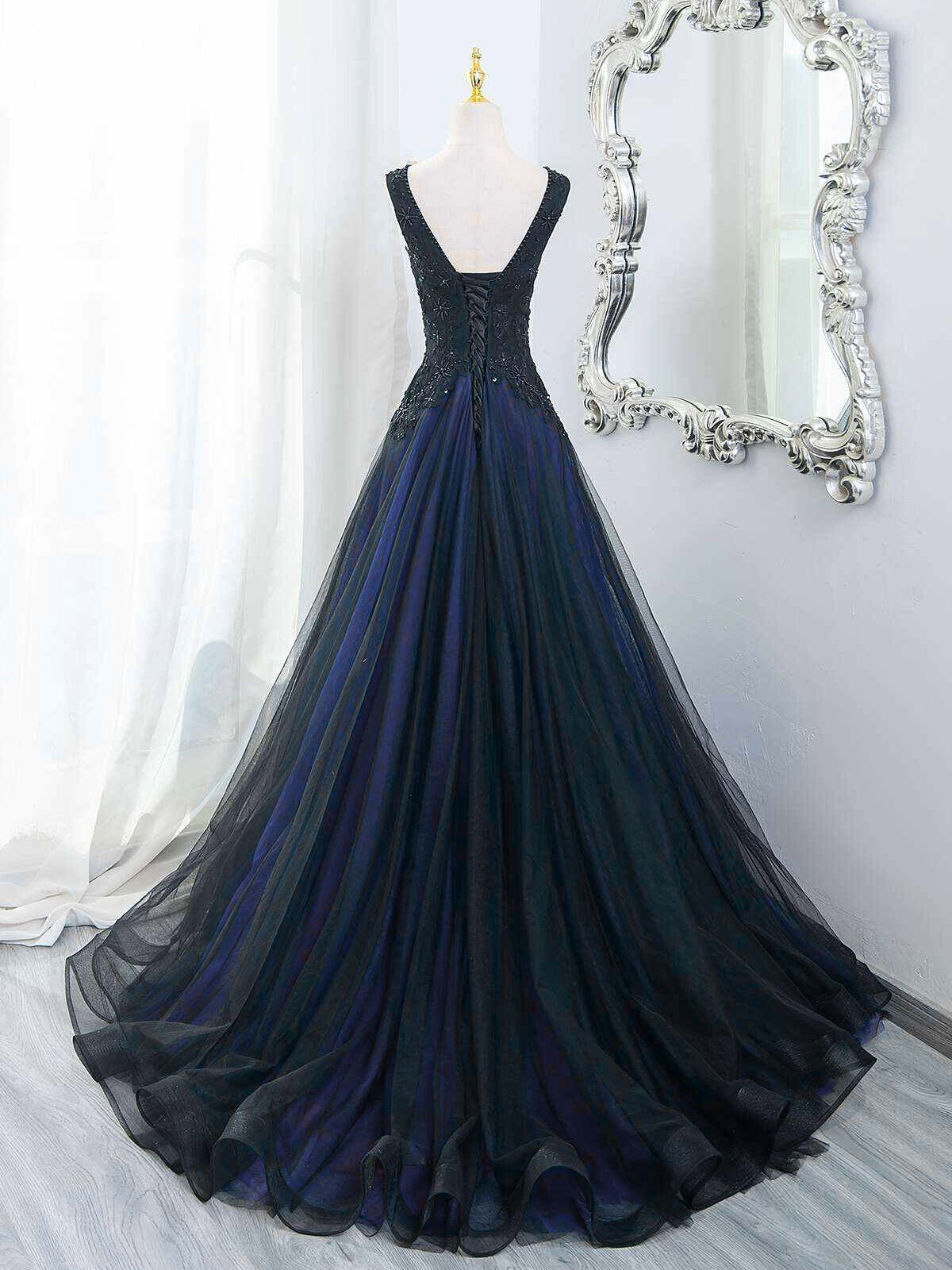 Vestido de fiesta de tul negro y azul con apliques de encaje y escote en V 