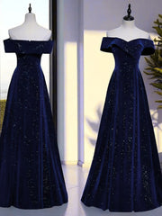 Vestido de fiesta largo de terciopelo azul marino con hombros descubiertos y corte A 