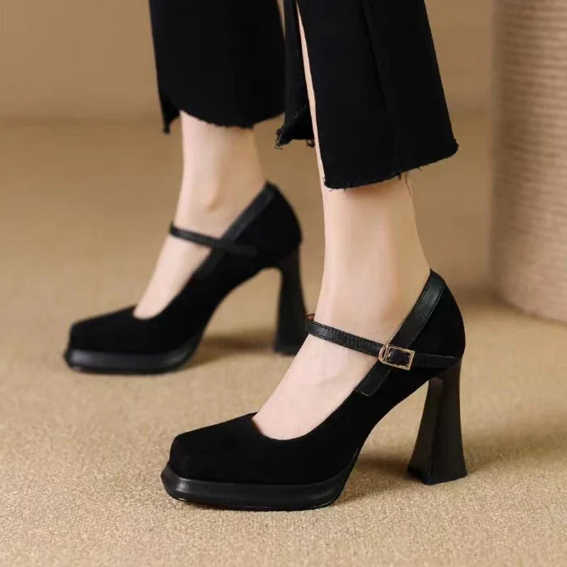 Sexy high-heeled shoes