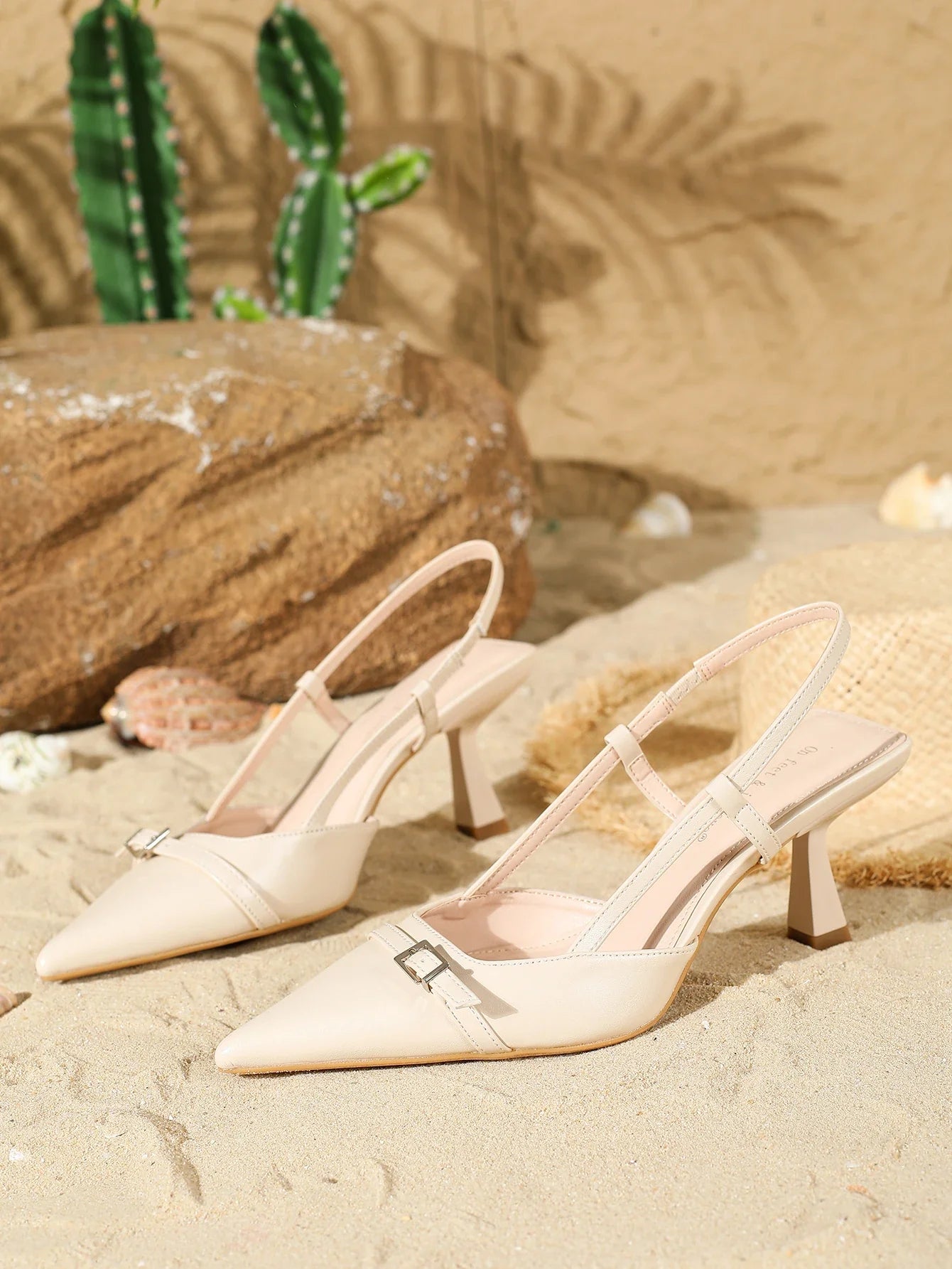 Pointed-Toe Slingback Low-Cut High Heels