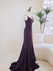 Vestido de noche de satén suave morado con tirantes de sirena y escote en V 