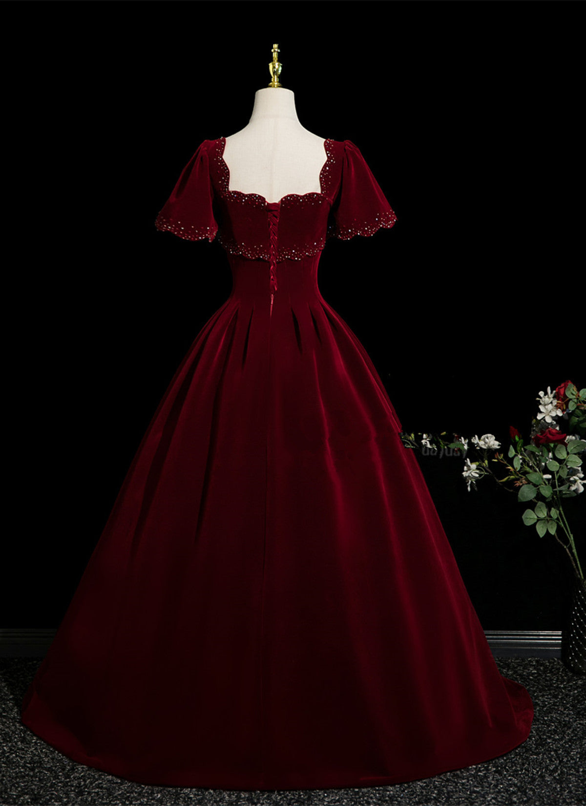 Vestido de fiesta de terciopelo rojo vino con mangas cortas y largo hasta el suelo 