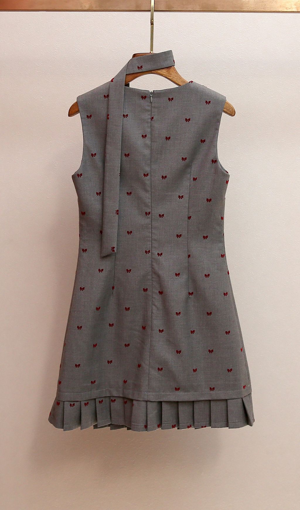 Haruye Playful Bow Print Sleeveless Mini Dress