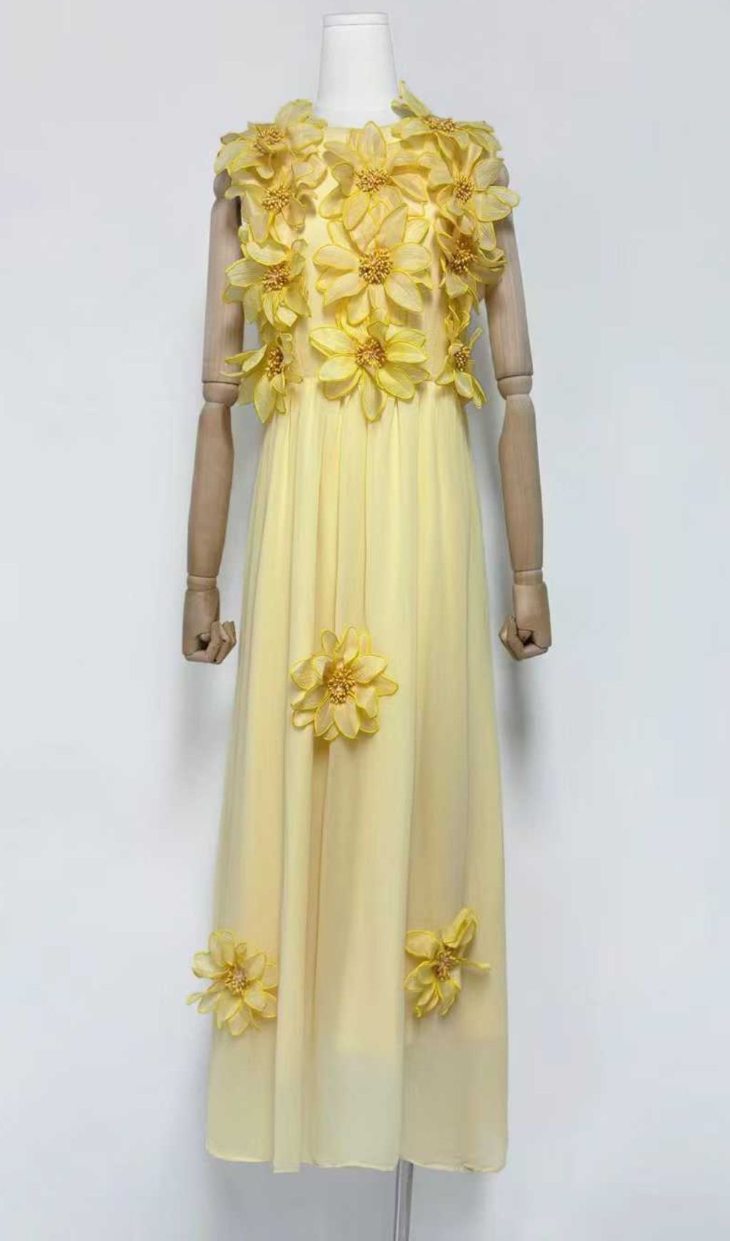 Garo Enchanting 3D Floral Midi Dress
