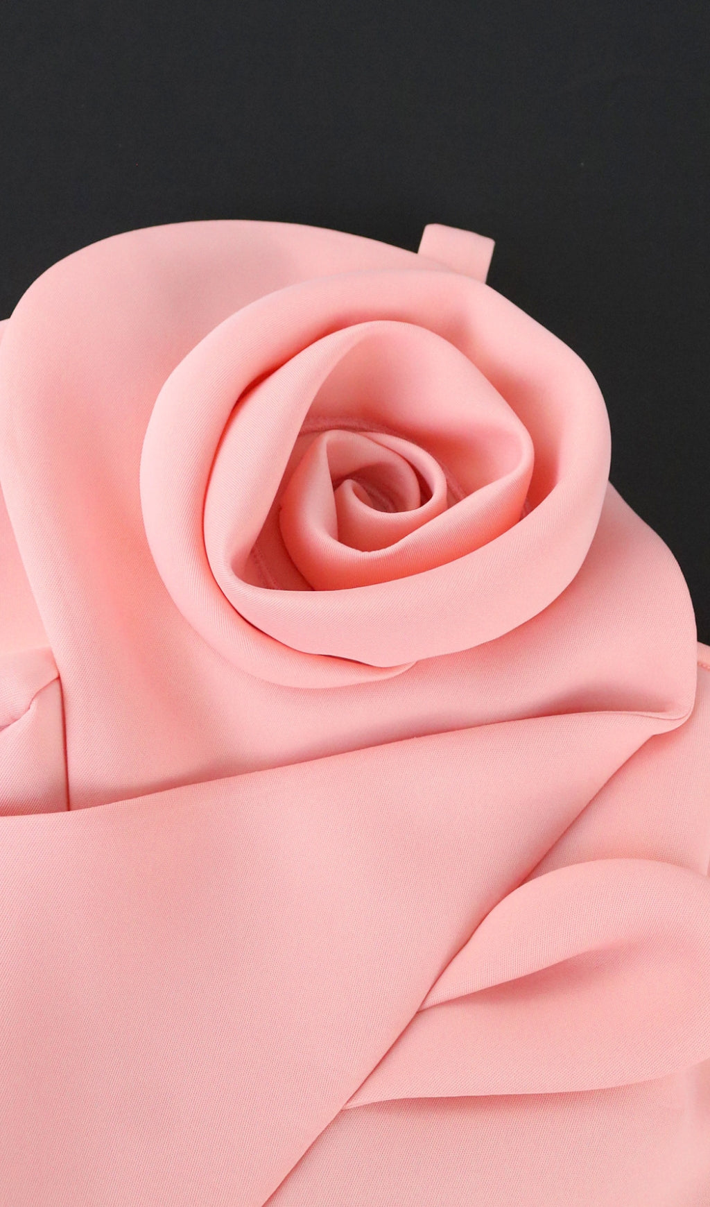 Bahira Elegant Blush Pink 3D Rose Off-Shoulder Long Sleeve Bodycon Midi Dress