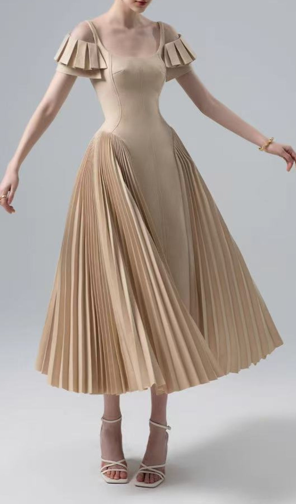 Duarte Elegant Pleated Midi Dress