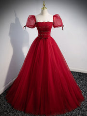 Vestido de fiesta largo de tul rojo vino con cuentas y corte en A 
