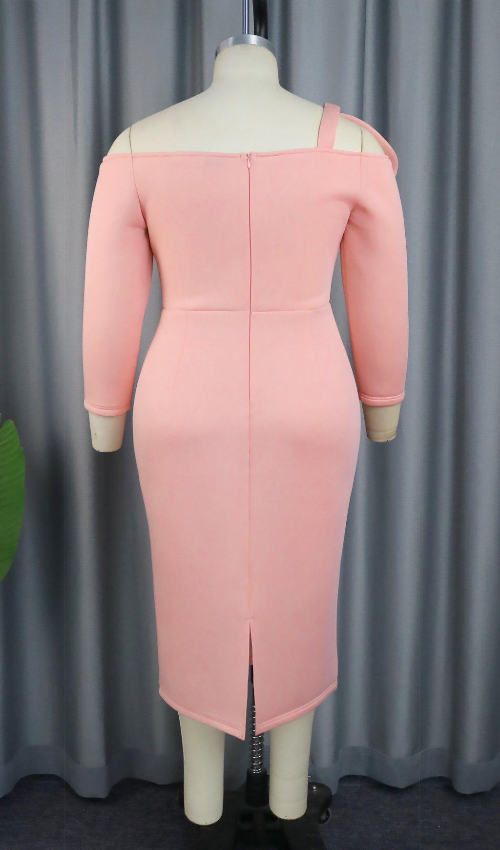 Bahira Elegant Blush Pink 3D Rose Off-Shoulder Long Sleeve Bodycon Midi Dress
