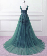 Vestido de fiesta largo de tul verde cazador con escote en V 