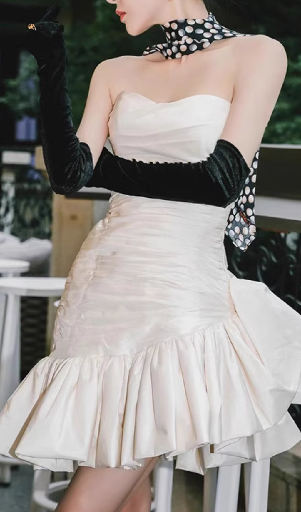 Colina Elegant White Sweetheart Ruched Mini Dress with Voluminous Puff Sleeves