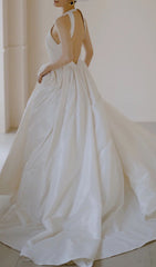Jalia Modern Halter Backless Wedding Dress