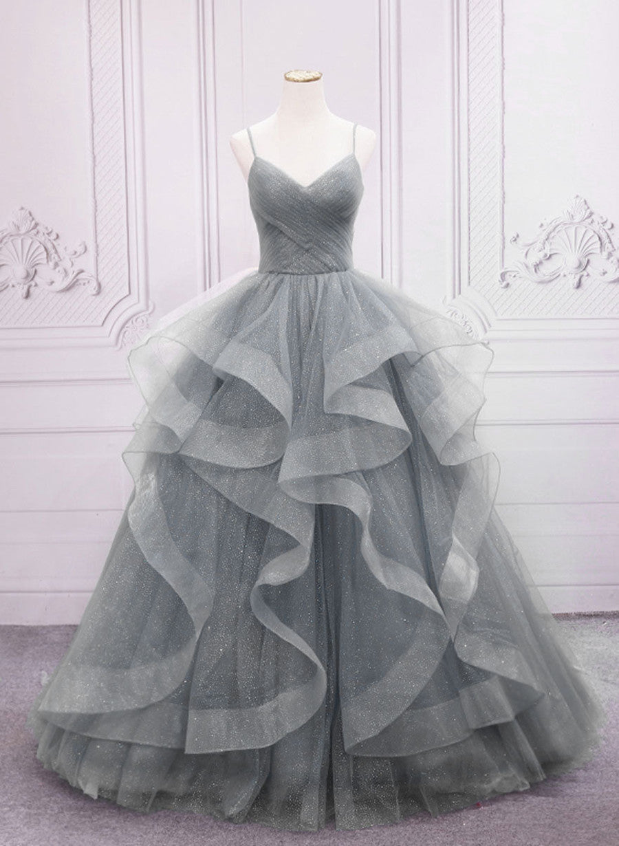 Vestido formal largo de tul gris con escote en V 