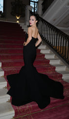 Glamorous Black Strapless Mermaid Maxi Gown with Keyhole Detail